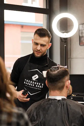 Theodore's Barber Shop (Śródmieście)